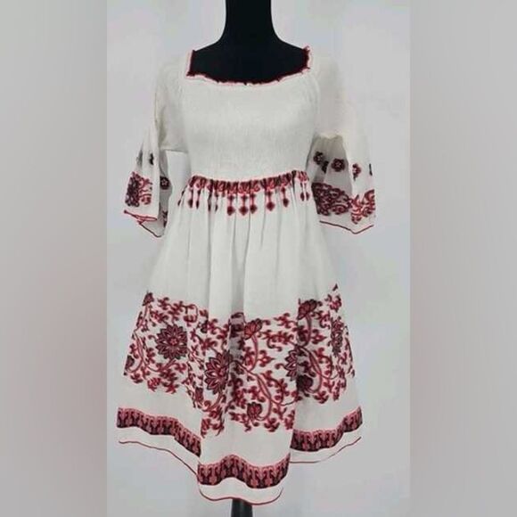 Chelsea & Violet Dresses & Skirts - Chelsea & Violet White and Red Mini Dress